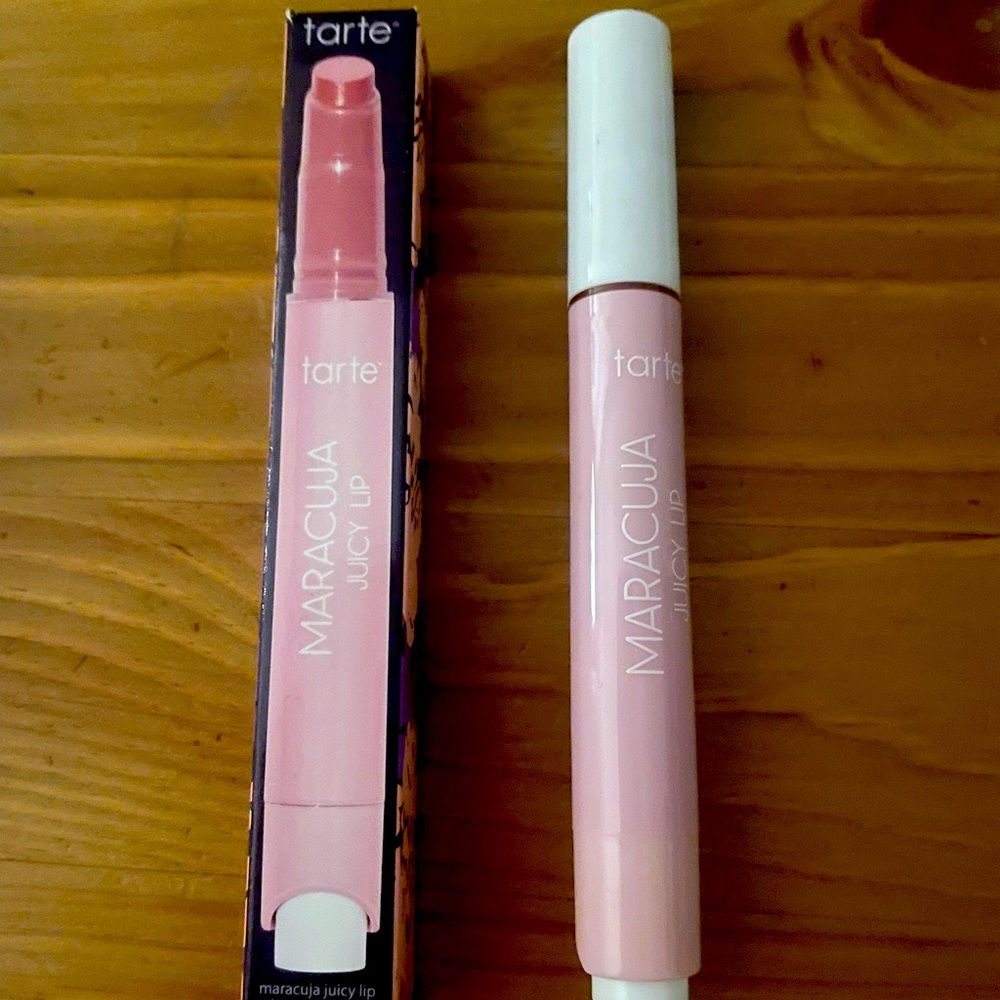 Tarte marajuca lipstick in rose